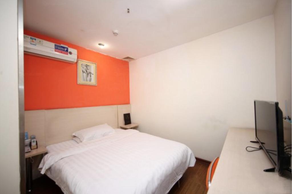 Yixin Business Hotel Гуанджоу Екстериор снимка